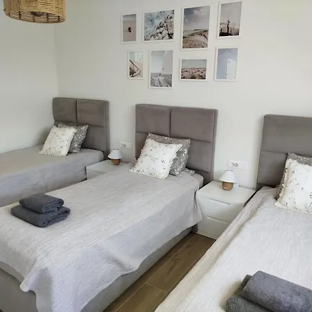 Bella Vista Penthouse * Sarandë