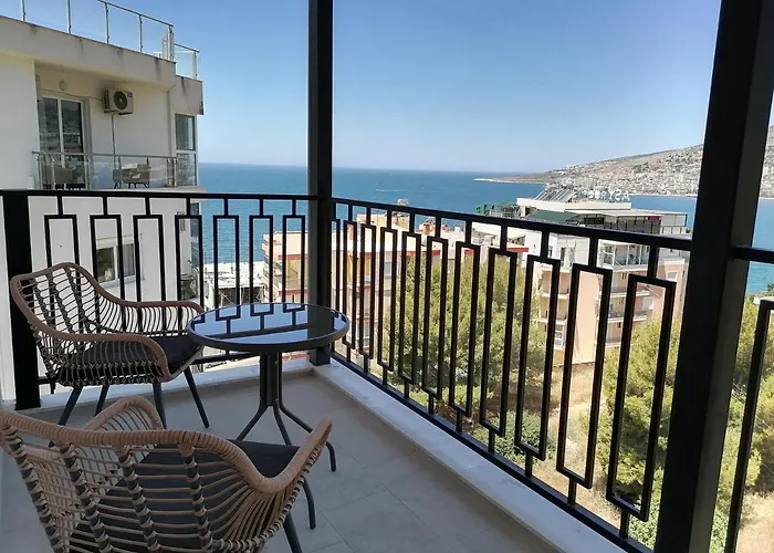 Bella Vista Penthouse Apartment